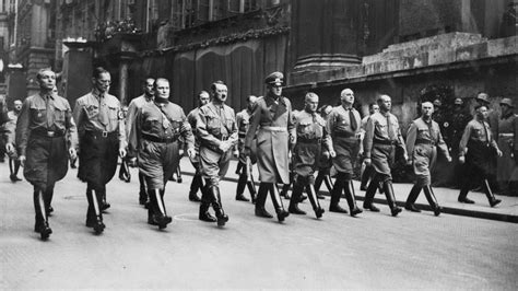  Beer Hall Putsch: Nationalist Striving and Failed Revolution